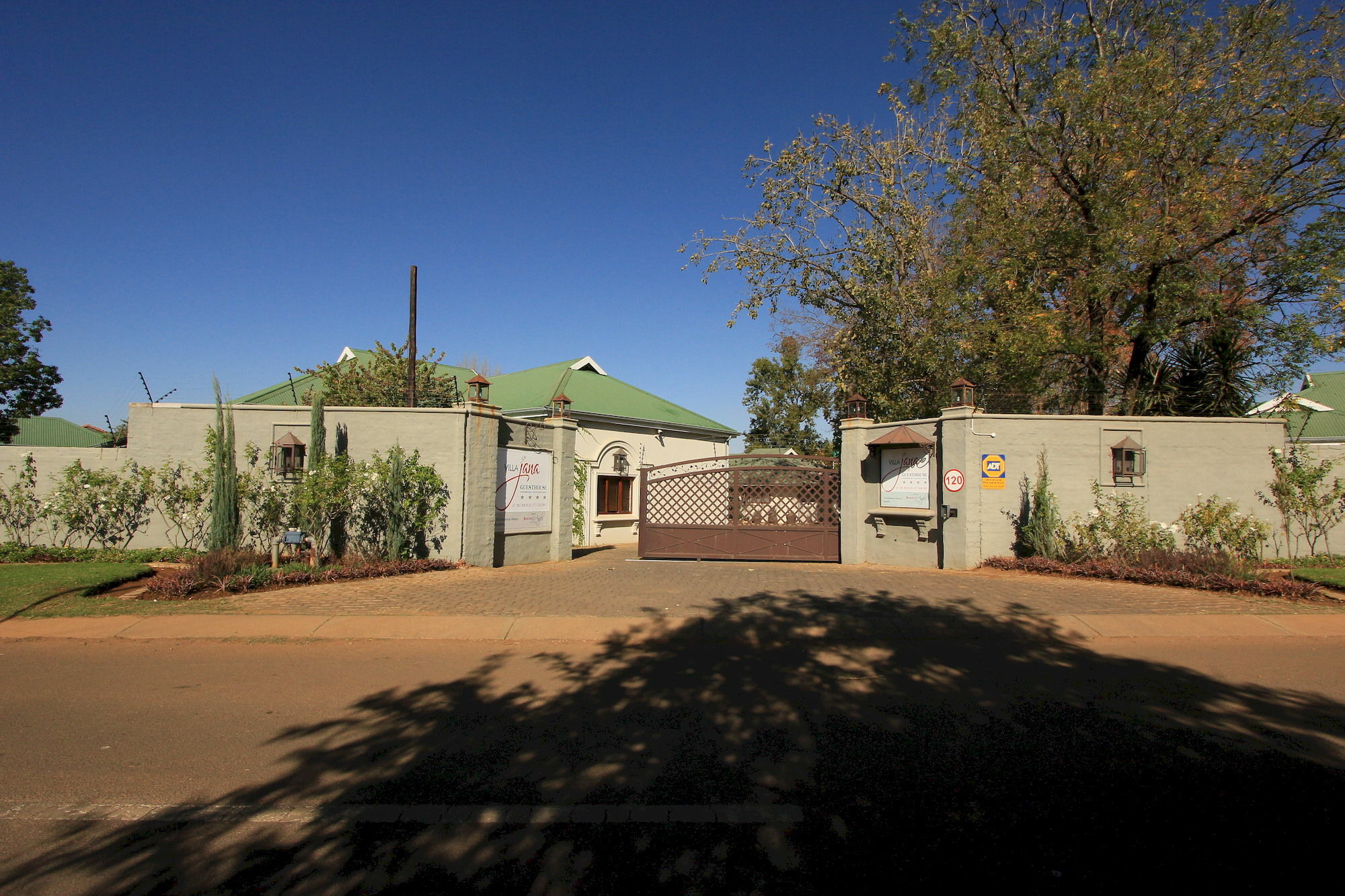 Villa Jana Guesthouse Pretoria Bagian luar foto